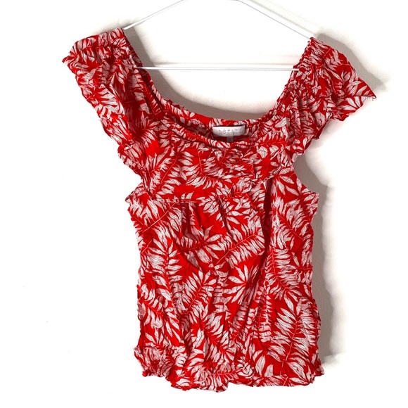 1. State Red White Ruffle Summer Top - Picture 2 of 8